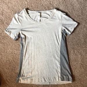 Lululemon T-shirt